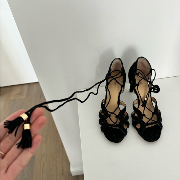 Black tie-up Michael Kors heels 👠 - Picture 4 of 5